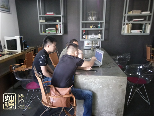 南寧辦公室裝修設計業主看方案