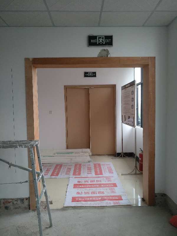 桂之邦辦公室裝修現場施工圖