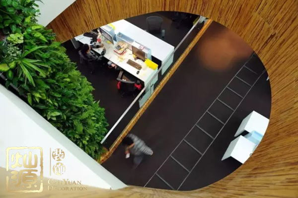 英孚教育外教吸毒 腦洞一下英孚外教這么干的原因