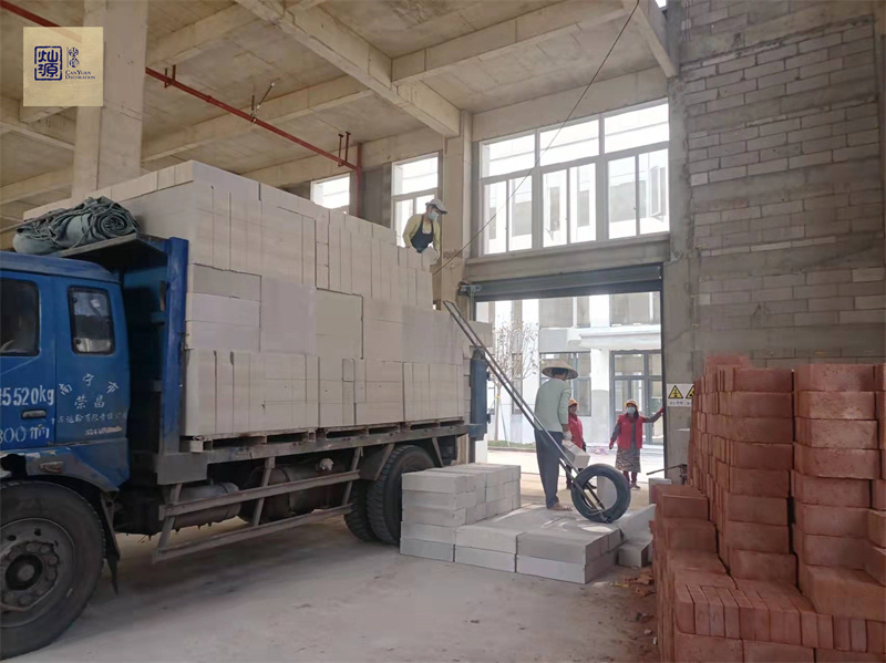 南寧辦公室裝修公司&mdash;燦源裝飾施工現場